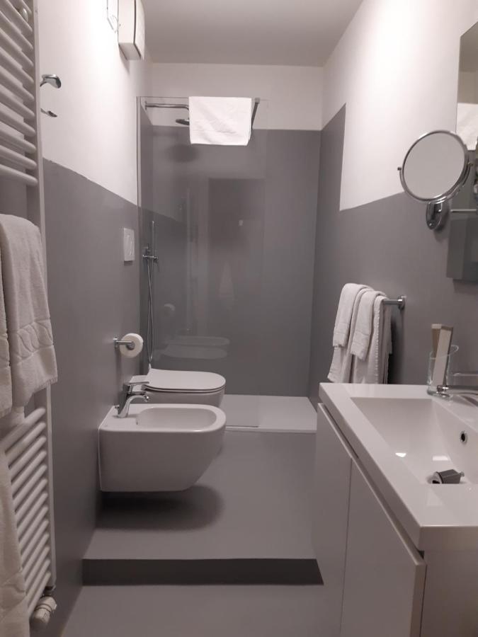 B&B S. Trinita 18 Suites & Rooms トレント エクステリア 写真
